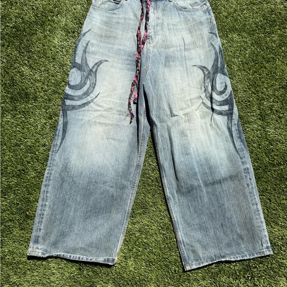 Balenciaga Baggy Tribal Design - Picture 1 of 12